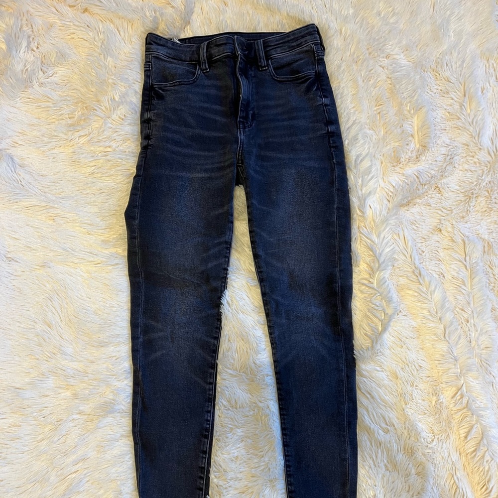 American Eagle Black Non-Distressed Super High Rise Jegging